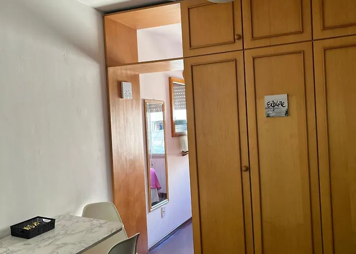 Aparthotel Flat Na Orla Do Guaíba Com Piscina E Camareira 3*